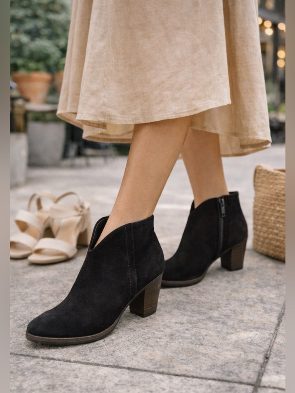 Paul Green Delgado Black Suede Ankle Booties Block Heel Side Zip US 6